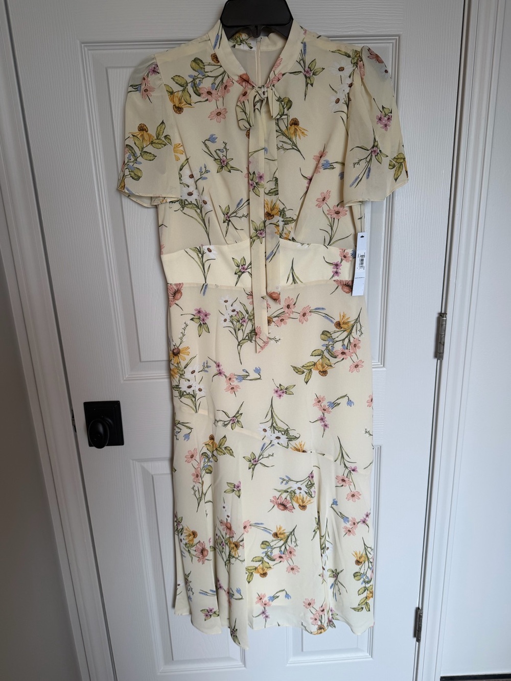 Floral Tie-Neck Midi Dress in Pale Yellow
